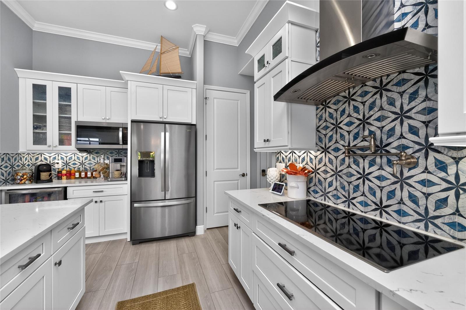 255 ROTONDA BLVD S, ROTONDA WEST, FL, 33947