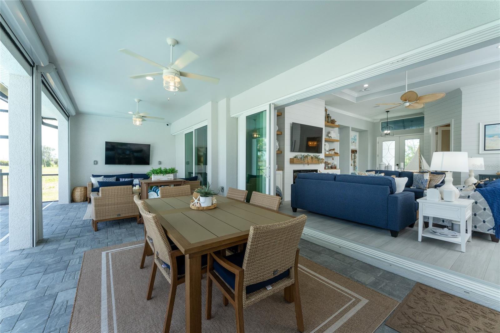 255 ROTONDA BLVD S, ROTONDA WEST, FL, 33947