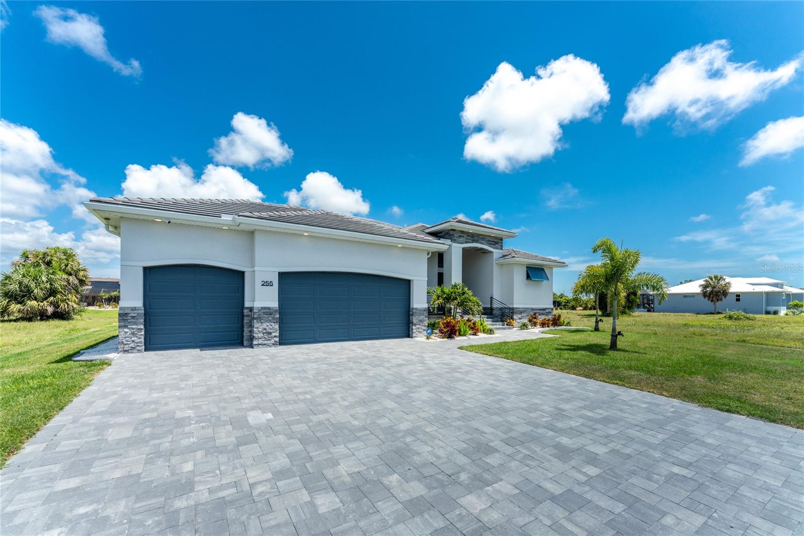 255 ROTONDA BLVD S, ROTONDA WEST, FL, 33947