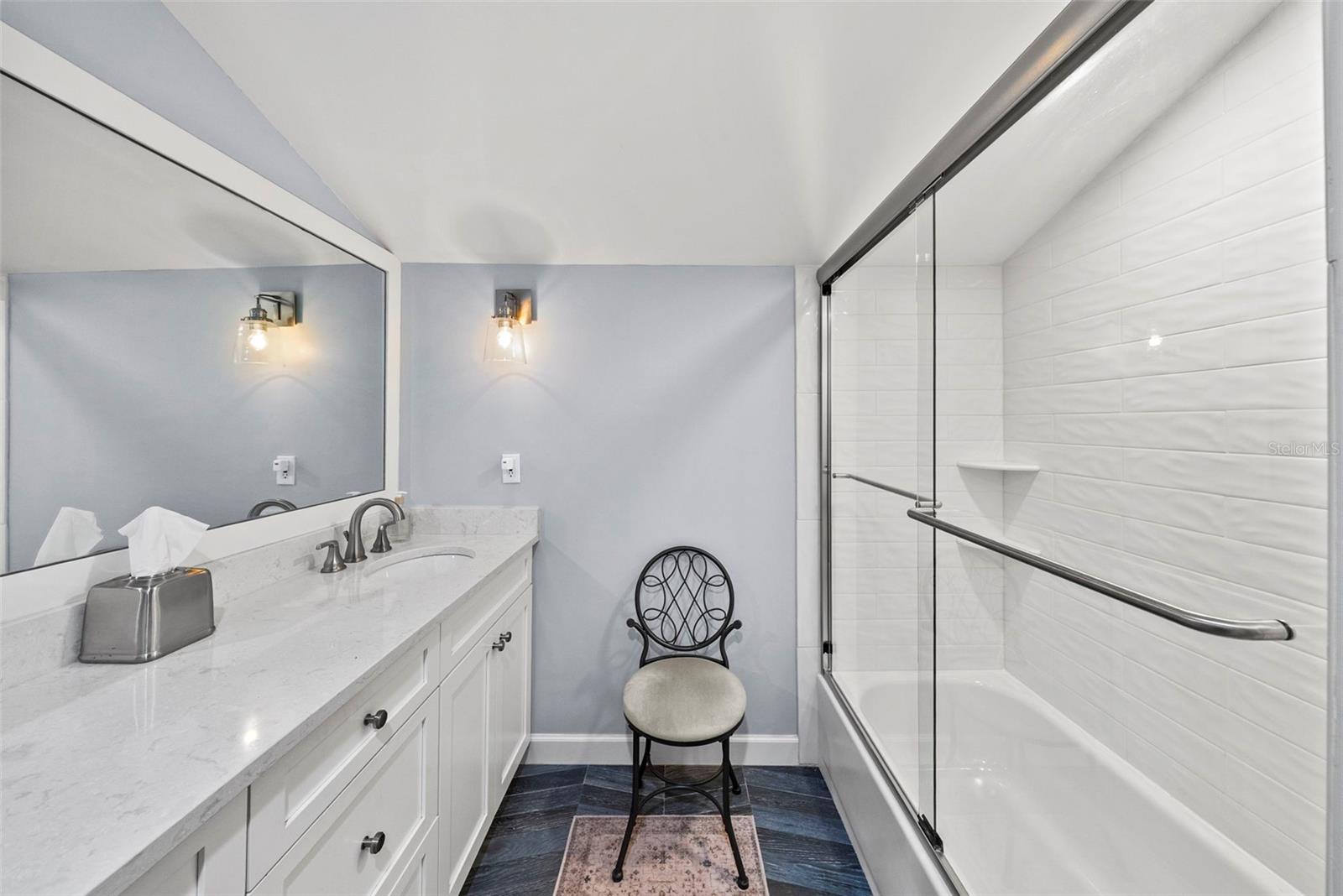 47 AEGEAN AVE, TAMPA, FL, 33606