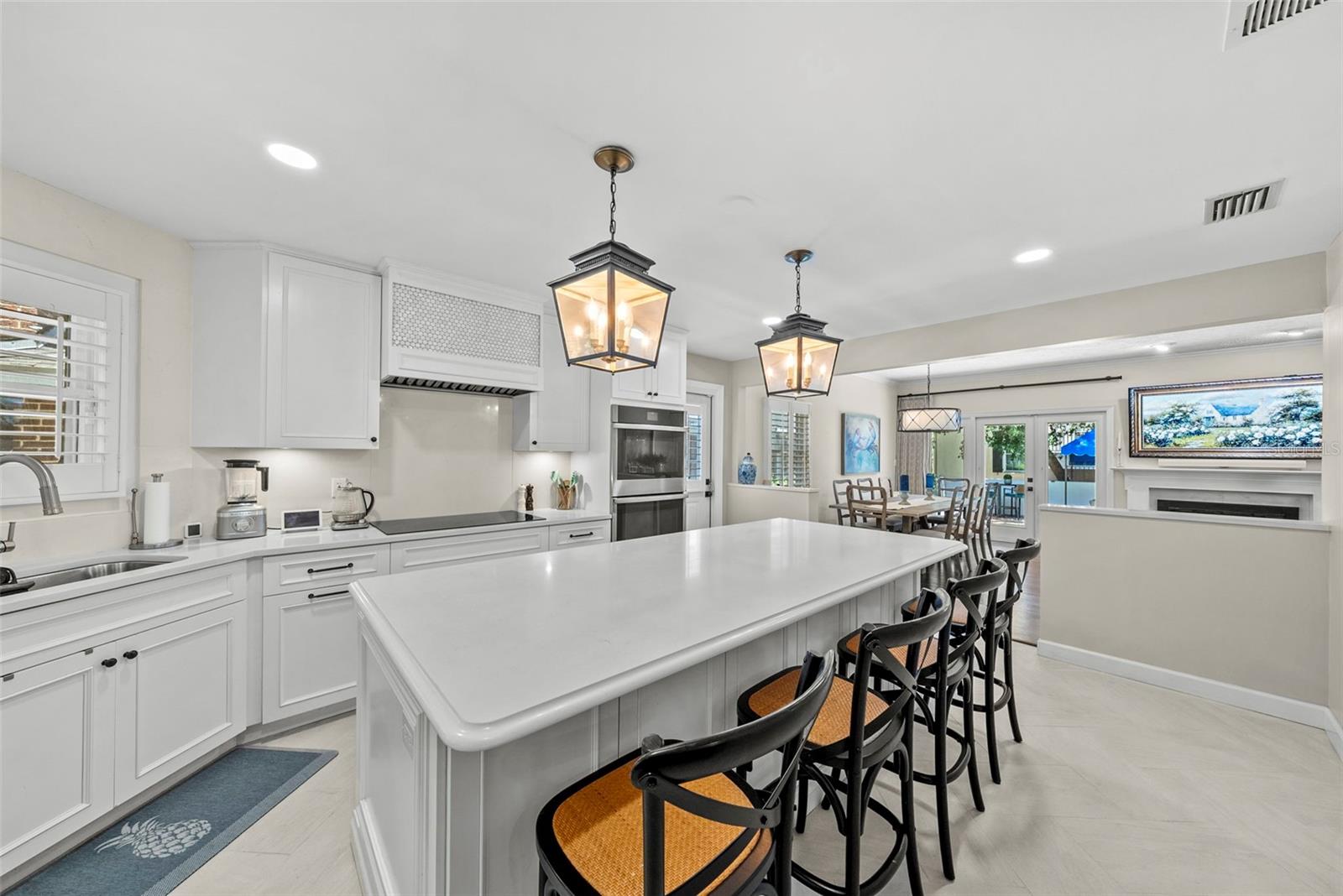 47 AEGEAN AVE, TAMPA, FL, 33606