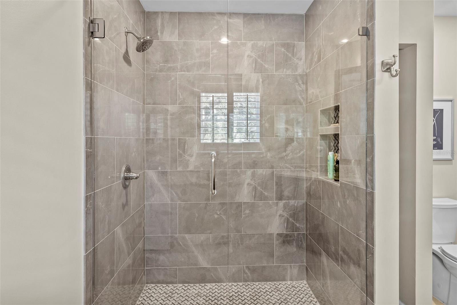 47 AEGEAN AVE, TAMPA, FL, 33606