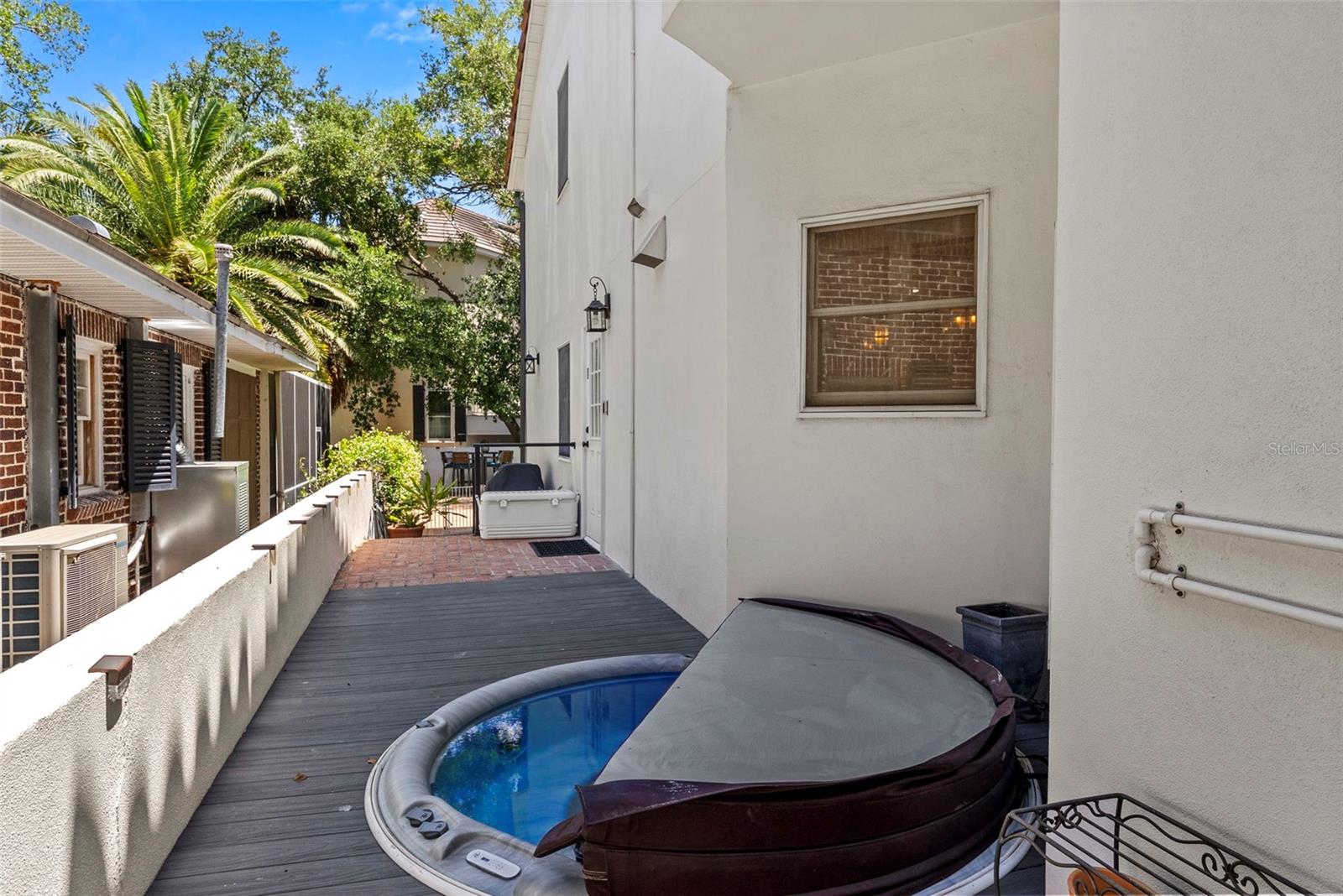 47 AEGEAN AVE, TAMPA, FL, 33606
