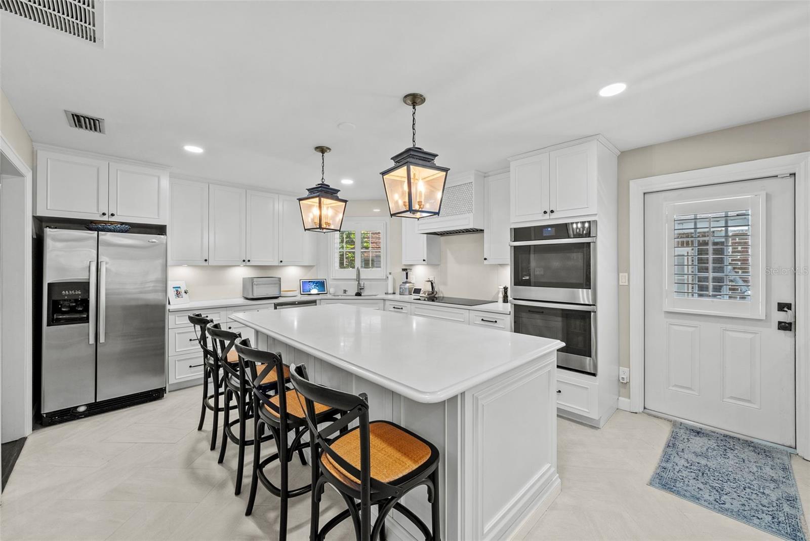 47 AEGEAN AVE, TAMPA, FL, 33606