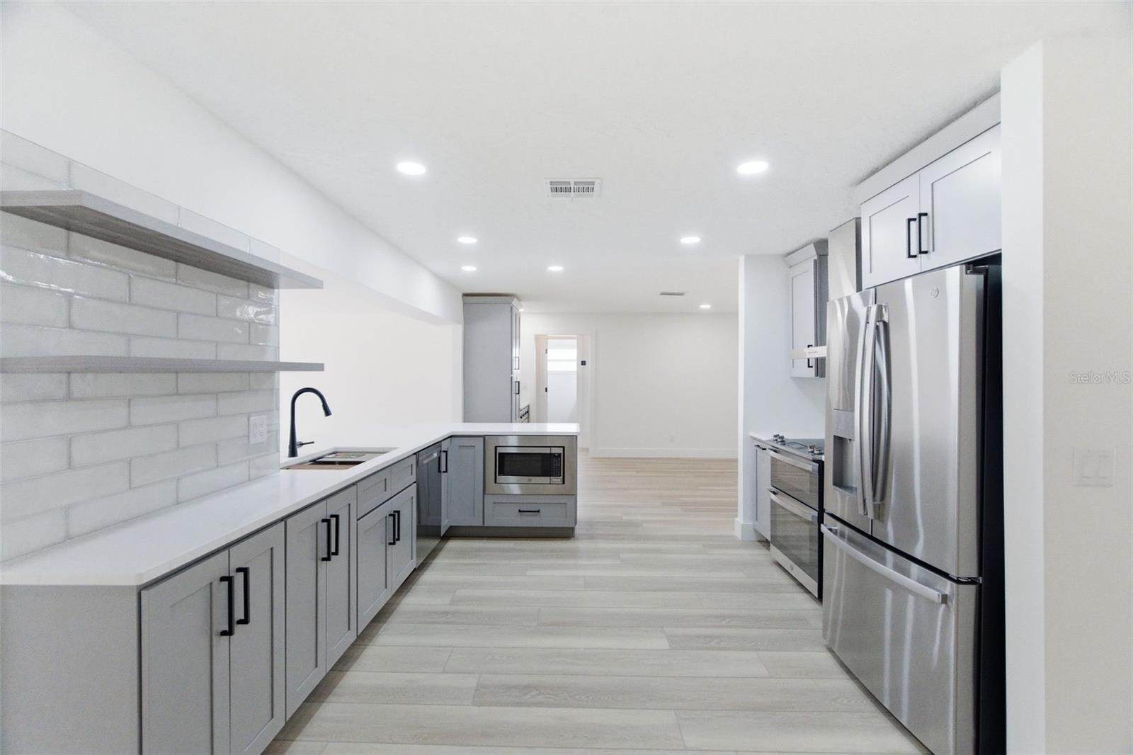 1200 80TH ST S, ST PETERSBURG, FL, 33707