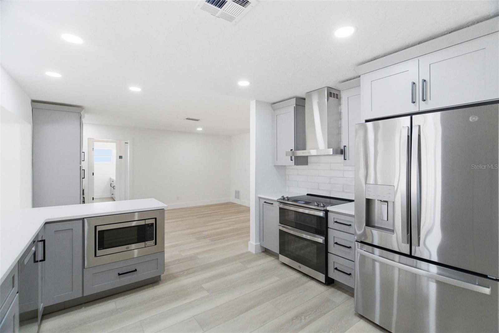1200 80TH ST S, ST PETERSBURG, FL, 33707