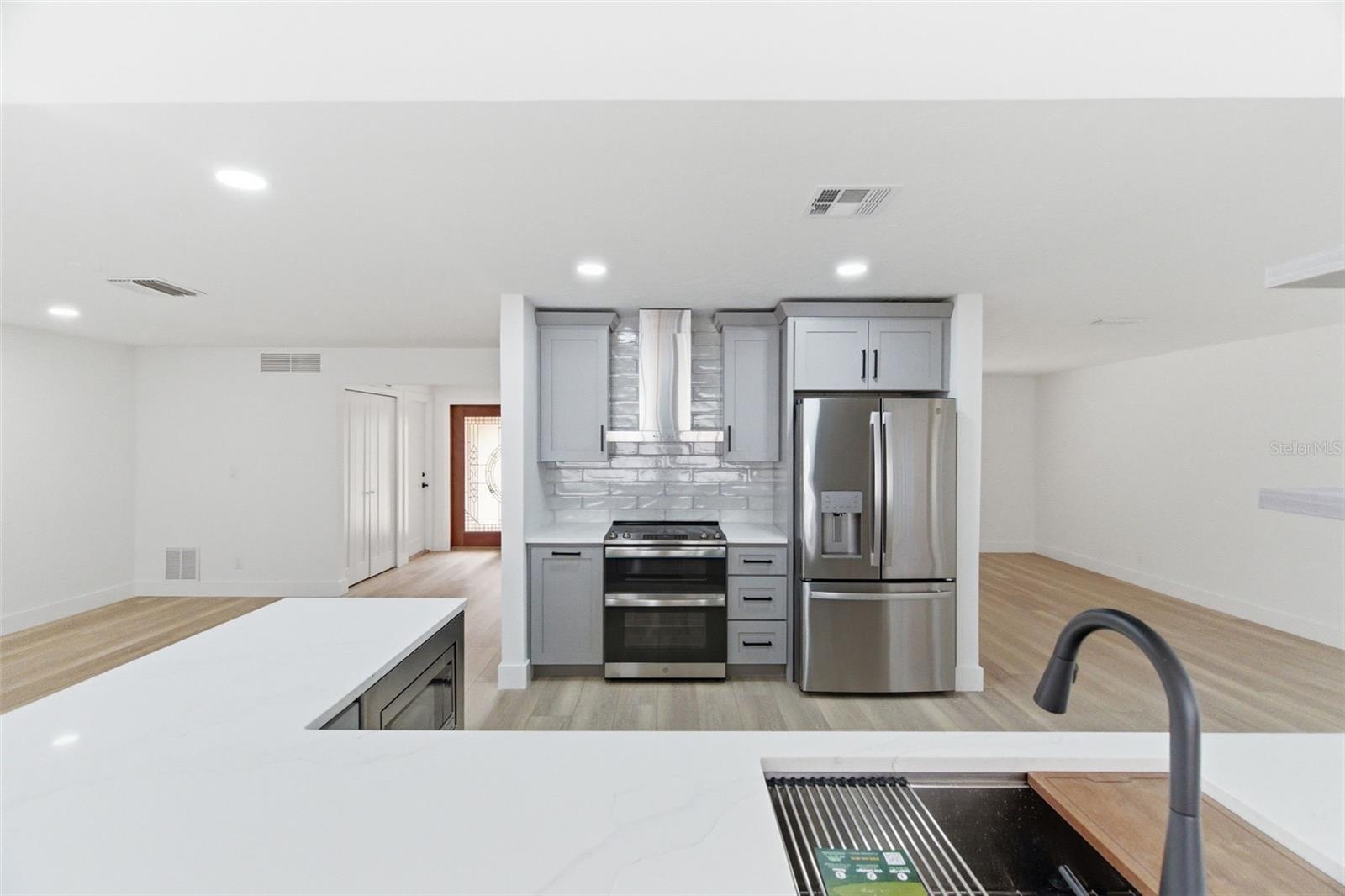 1200 80TH ST S, ST PETERSBURG, FL, 33707