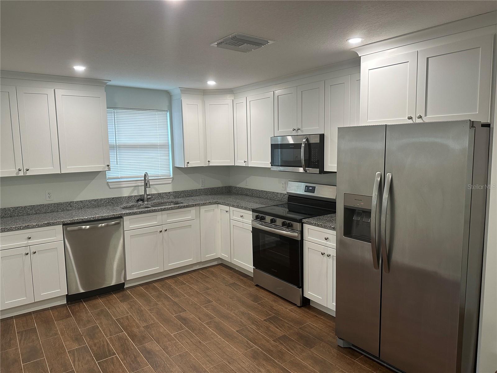 3735 39TH AVE N, ST PETERSBURG, FL, 33714