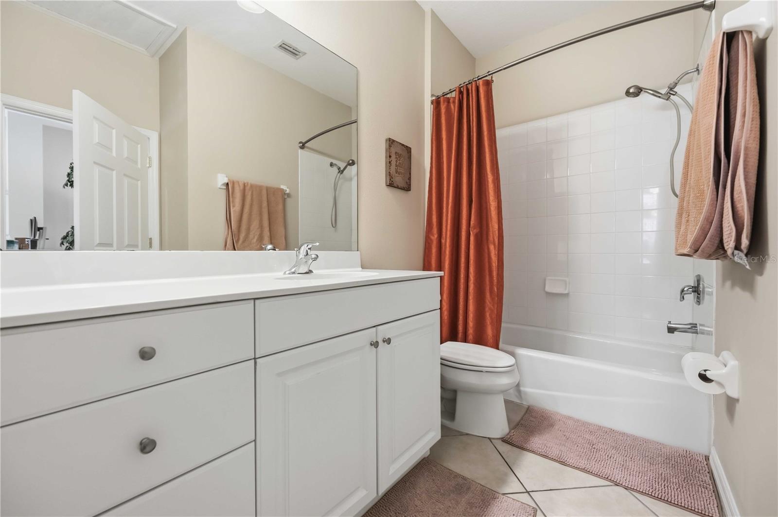 5629 KEY LARGO CT #B06, BRADENTON, FL, 34203