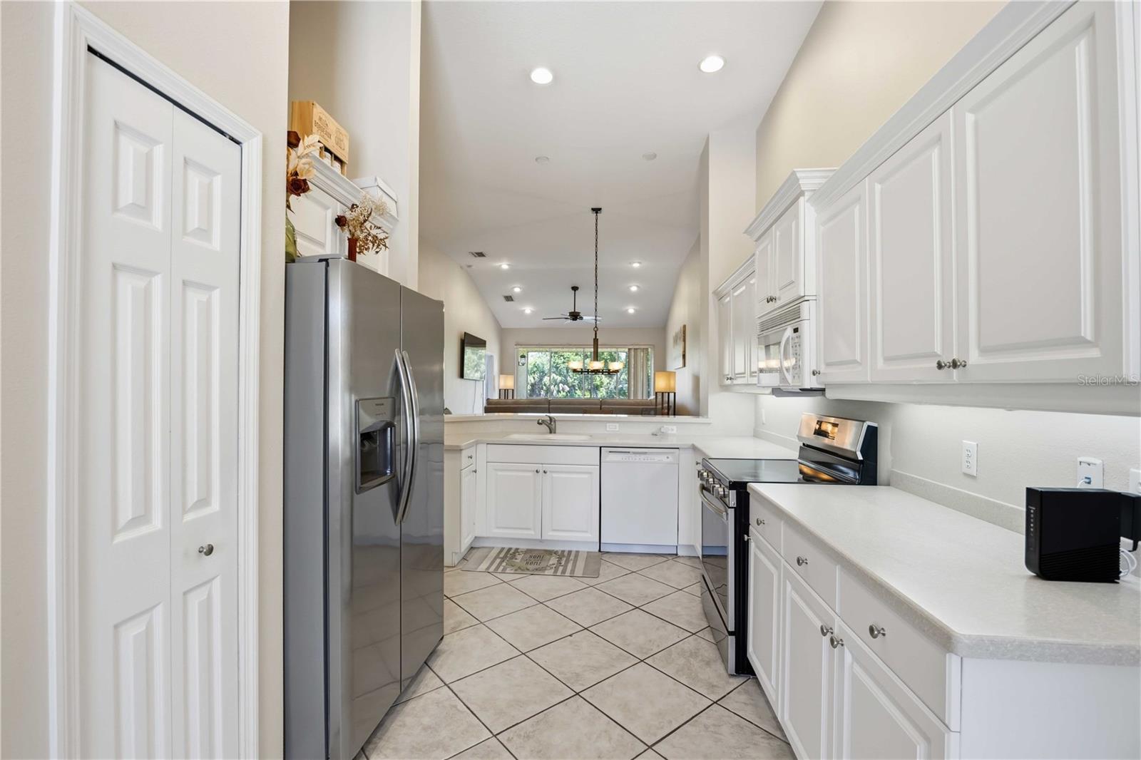 5629 KEY LARGO CT #B06, BRADENTON, FL, 34203