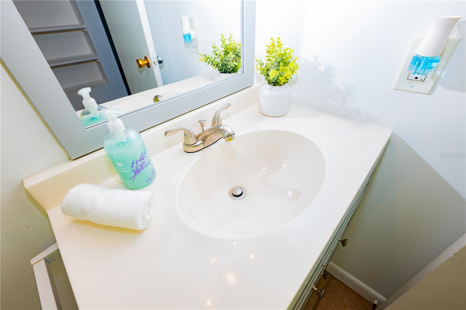 402 DOVE LN #2-7, SATELLITE BEACH, FL, 32937