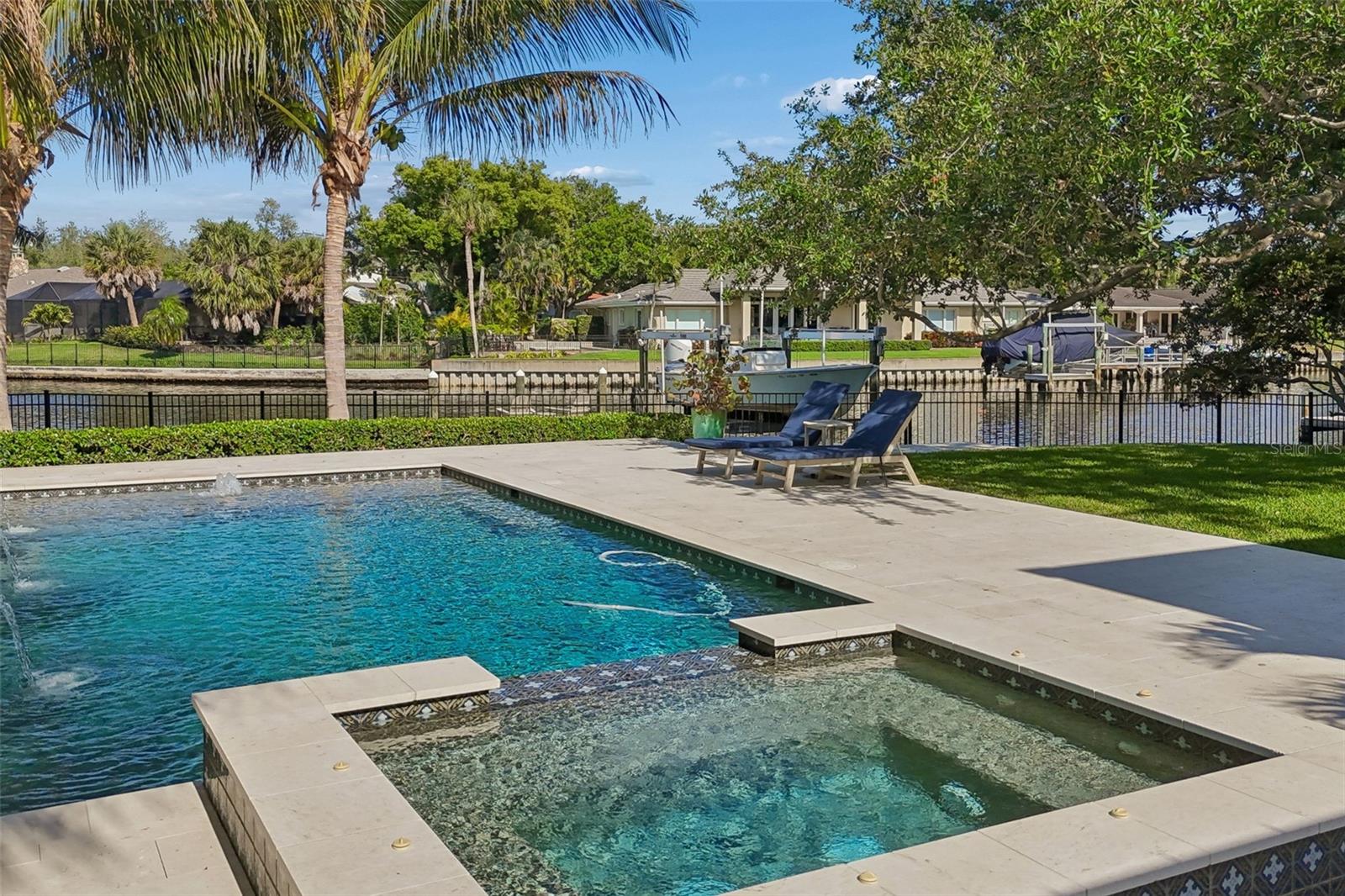 3301 MAPLE ST NE, ST PETERSBURG, FL, 33704