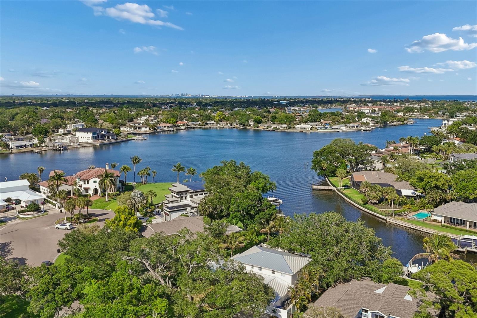 3301 MAPLE ST NE, ST PETERSBURG, FL, 33704