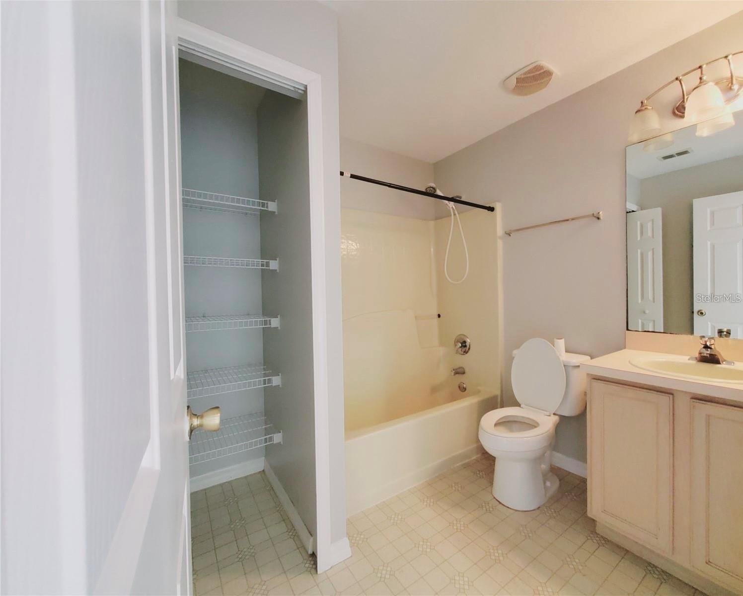 568 KINGFISHER DR, KISSIMMEE, FL, 34759