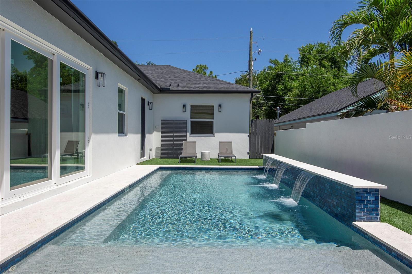 449 12TH AVE N, ST PETERSBURG, FL, 33701