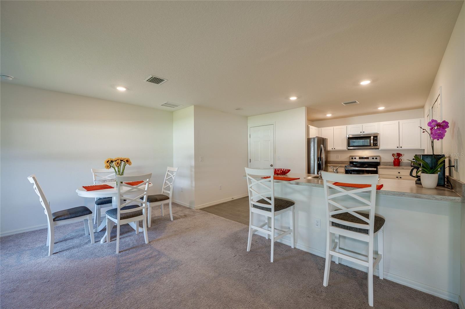 136 POINT PLEASANT DR, PALM COAST, FL, 32164