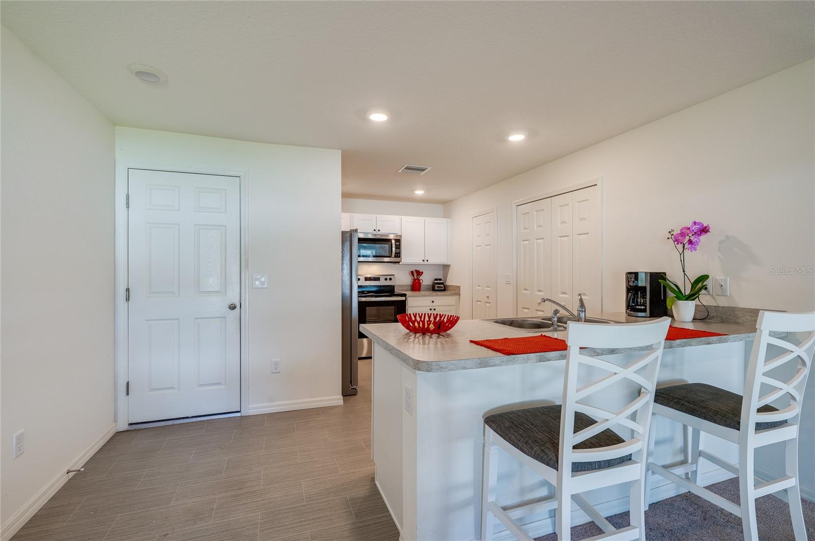 136 POINT PLEASANT DR, PALM COAST, FL, 32164
