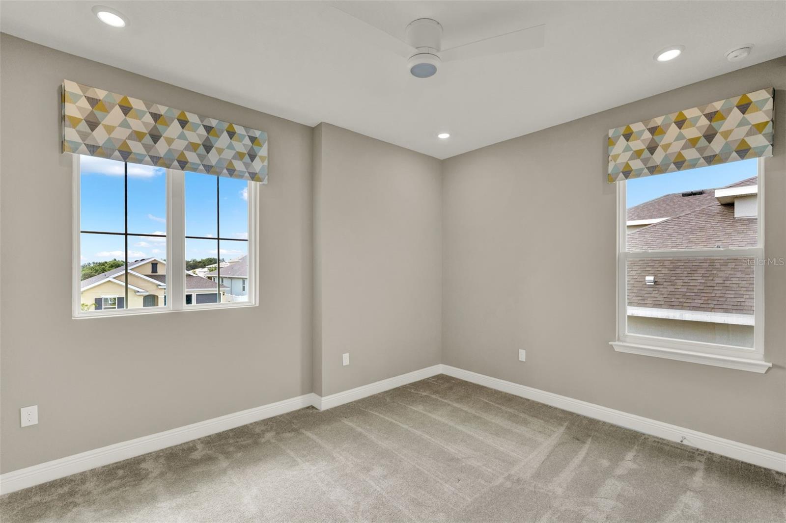 2063 KEYSTONE PASS BLVD, MINNEOLA, FL, 34715
