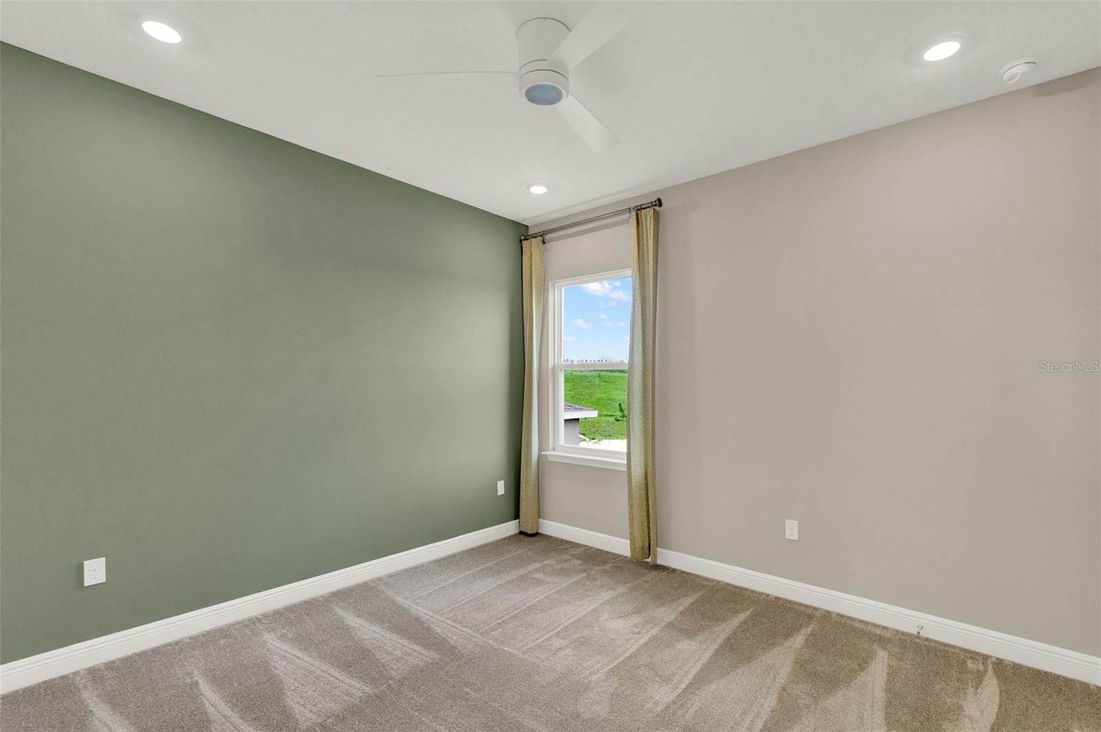 2063 KEYSTONE PASS BLVD, MINNEOLA, FL, 34715