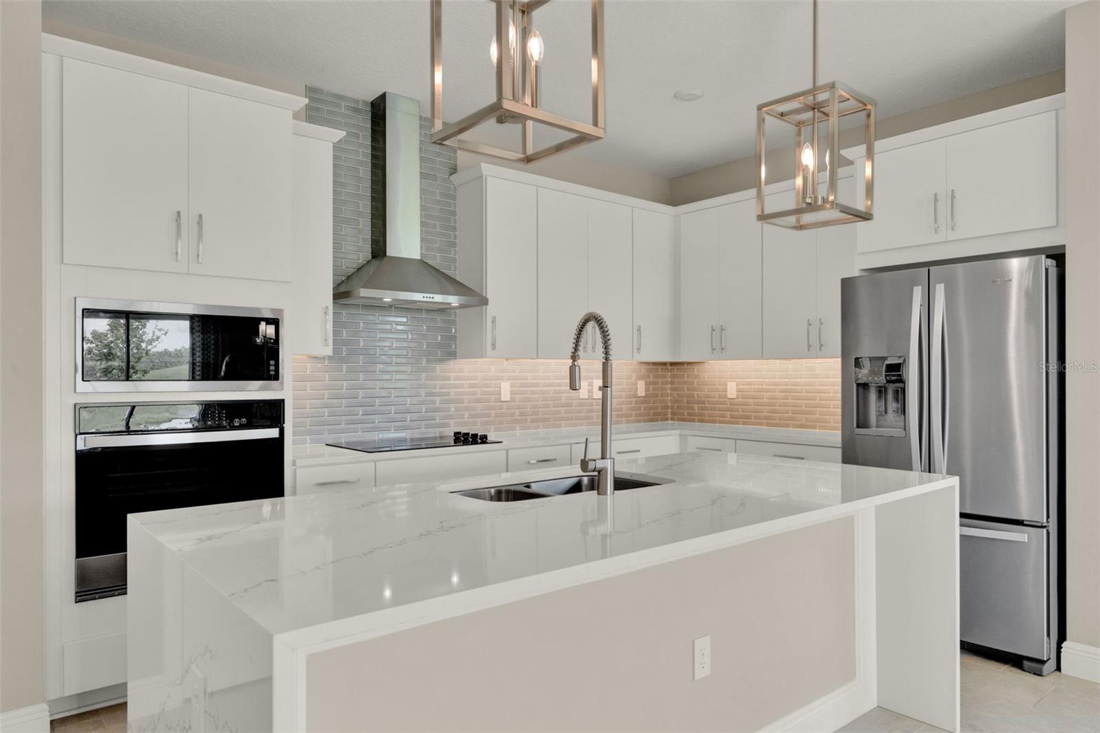 2063 KEYSTONE PASS BLVD, MINNEOLA, FL, 34715