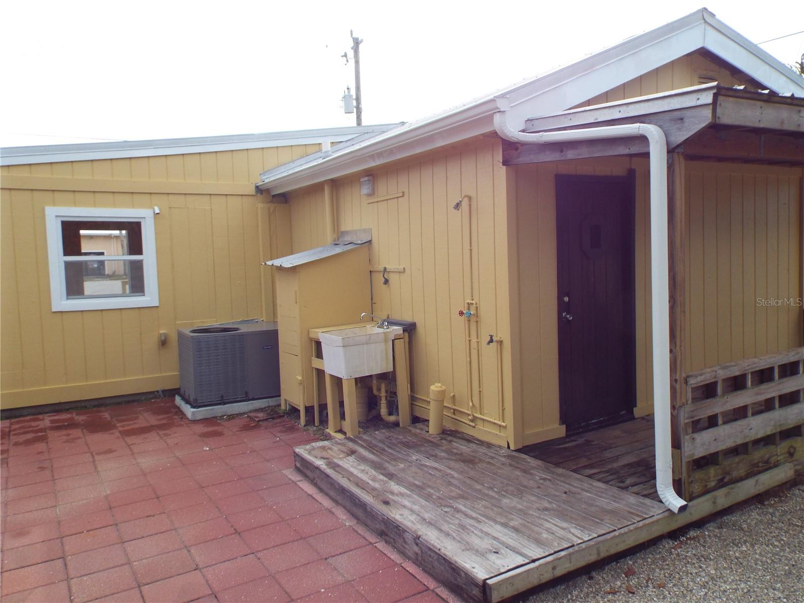 150 E BAY HEIGHTS RD, ENGLEWOOD, FL, 34223
