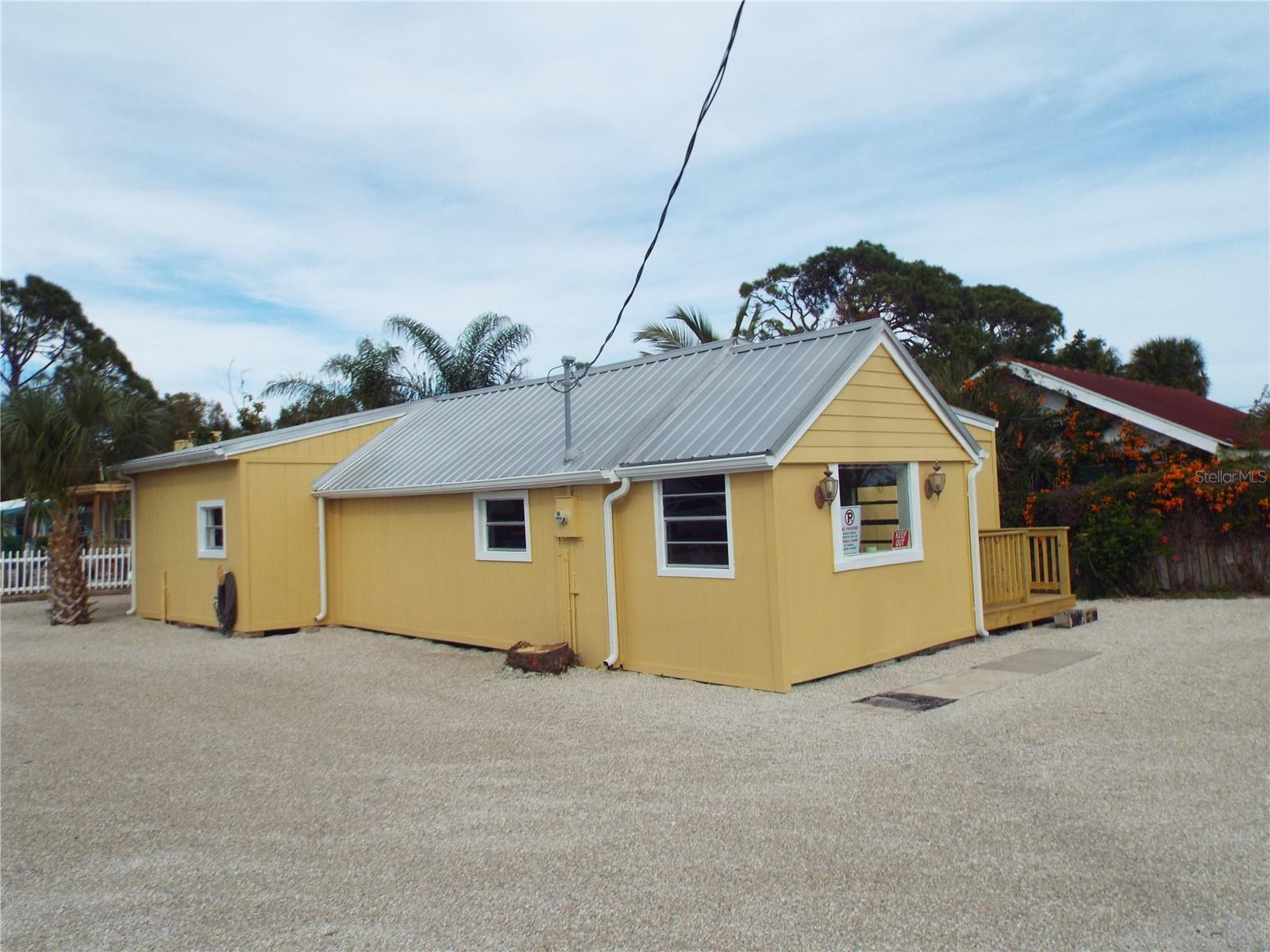 150 E BAY HEIGHTS RD, ENGLEWOOD, FL, 34223