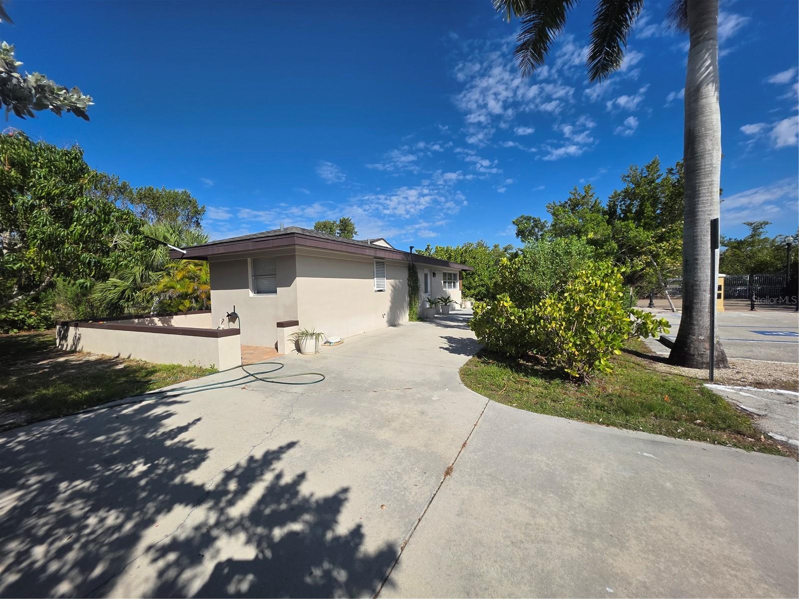 725 PATTY AVE #1 AND 2, PUNTA GORDA, FL, 33950