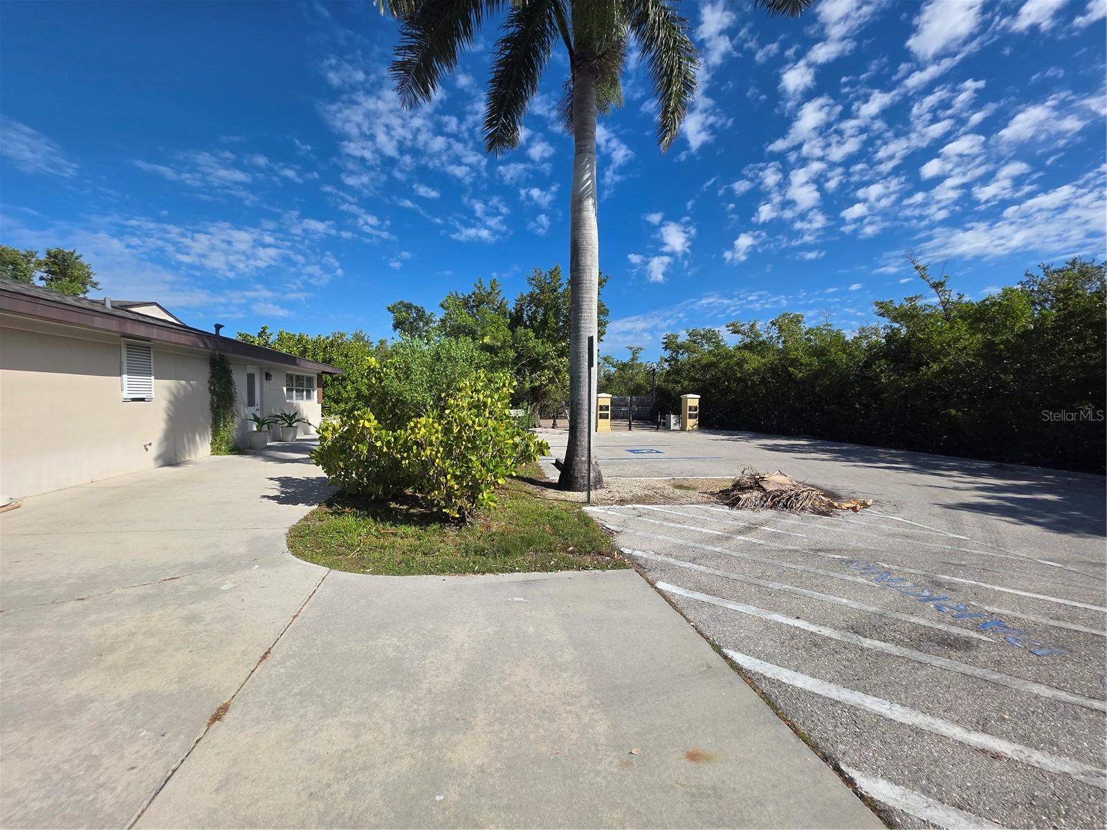 725 PATTY AVE #1 AND 2, PUNTA GORDA, FL, 33950