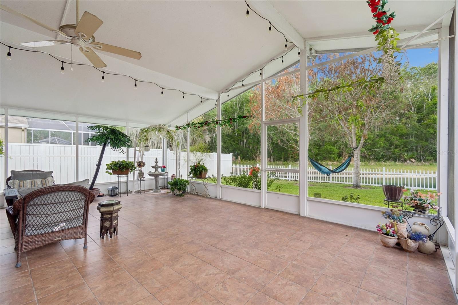 1223 TIMBER TRACE DR, WESLEY CHAPEL, FL, 33543