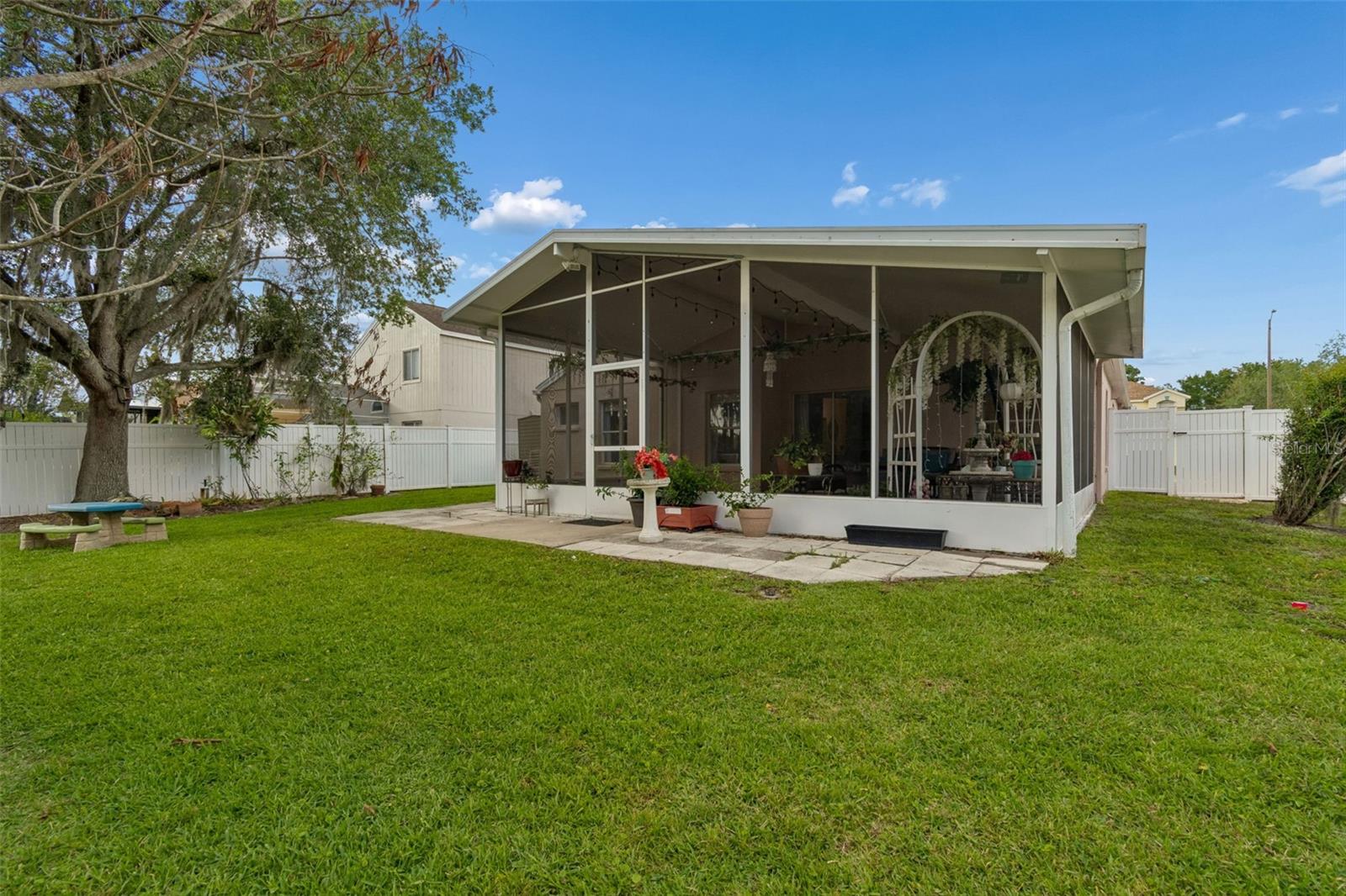 1223 TIMBER TRACE DR, WESLEY CHAPEL, FL, 33543