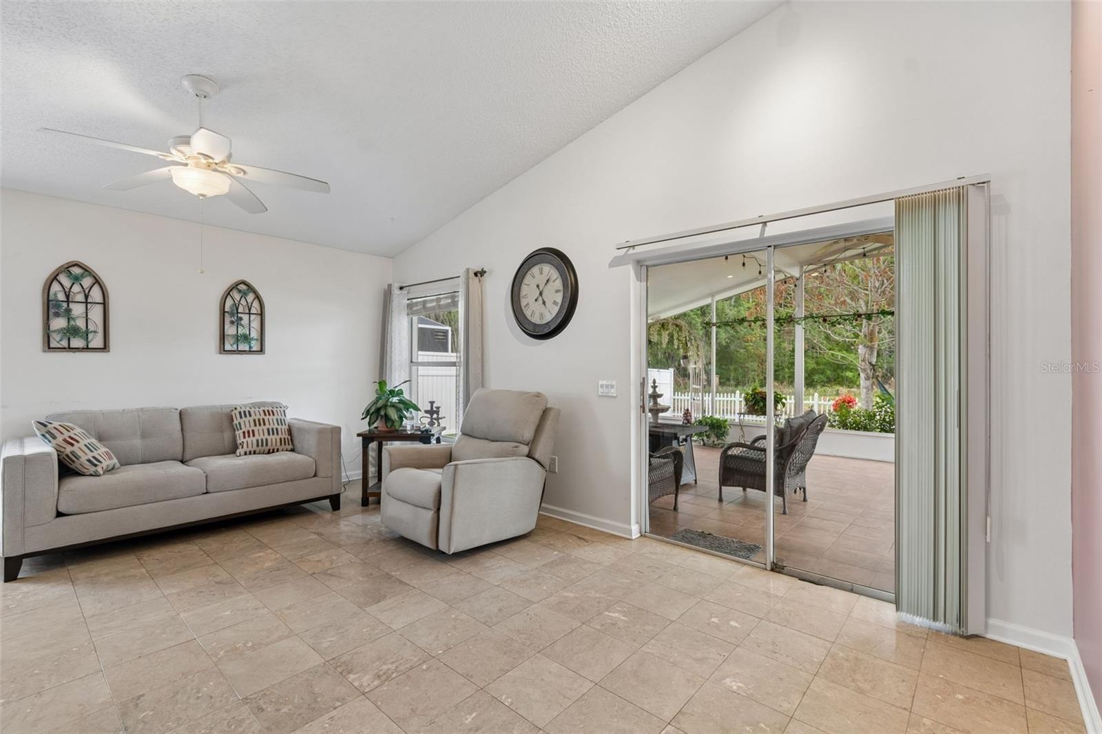 1223 TIMBER TRACE DR, WESLEY CHAPEL, FL, 33543