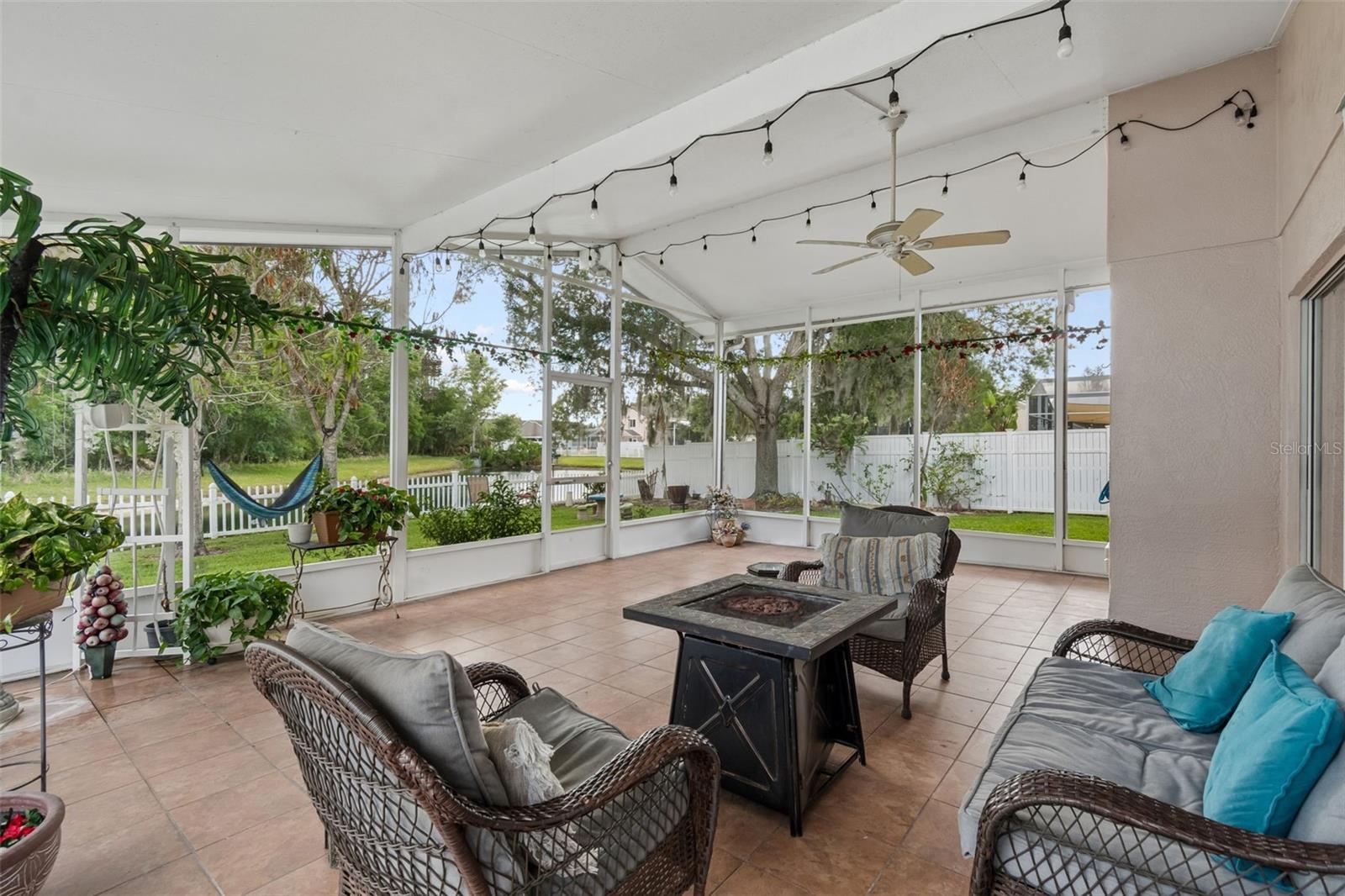 1223 TIMBER TRACE DR, WESLEY CHAPEL, FL, 33543