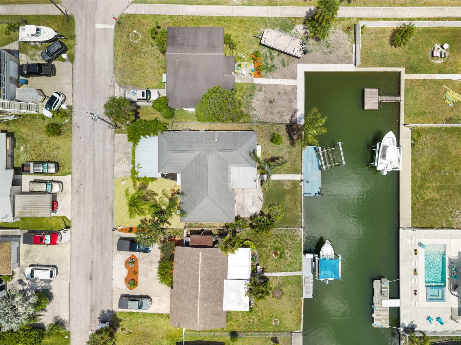 13930 SOMMERS AVE, HUDSON, FL, 34667