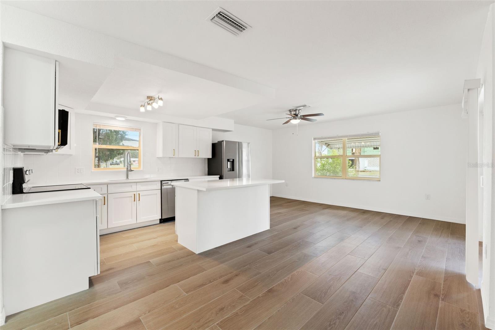 13930 SOMMERS AVE, HUDSON, FL, 34667