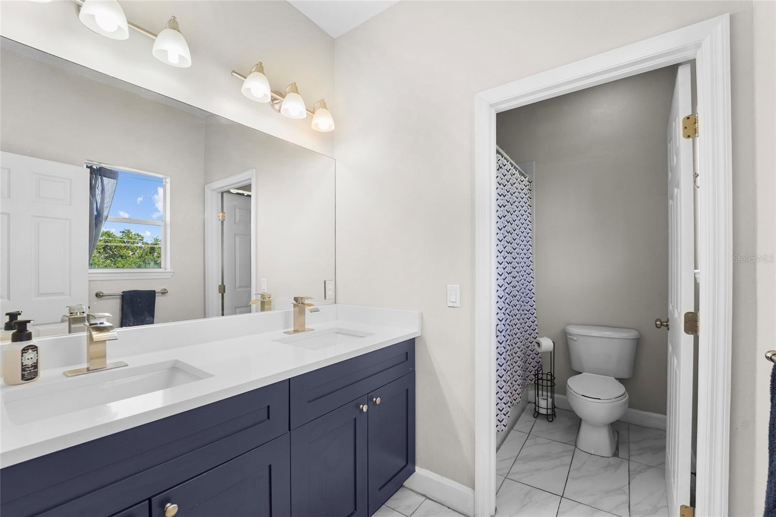 5301 ESCENA CT, TAMPA, FL, 33611