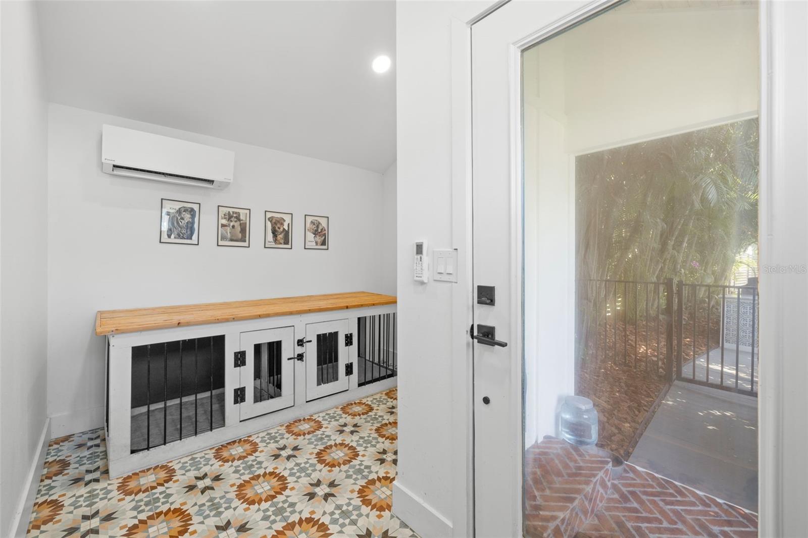 5610 N RIVER SHORE DR, TAMPA, FL, 33603