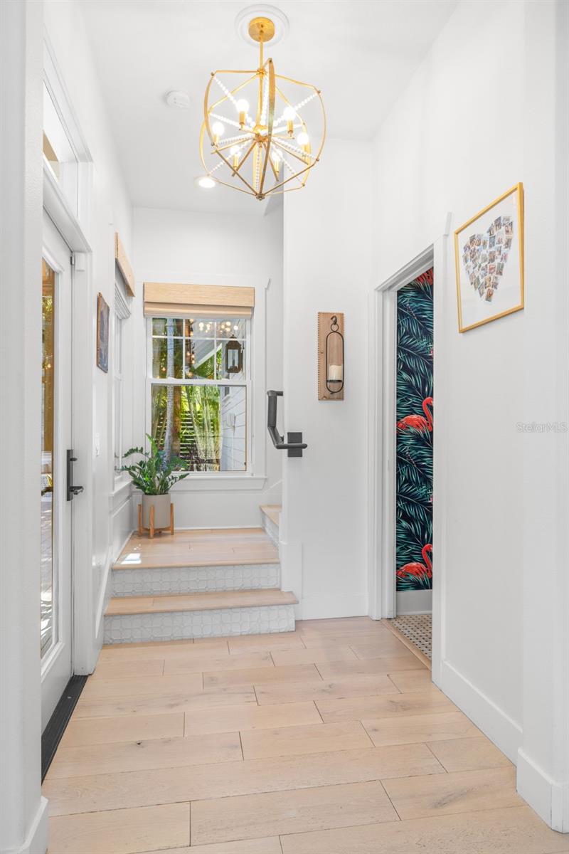 5610 N RIVER SHORE DR, TAMPA, FL, 33603