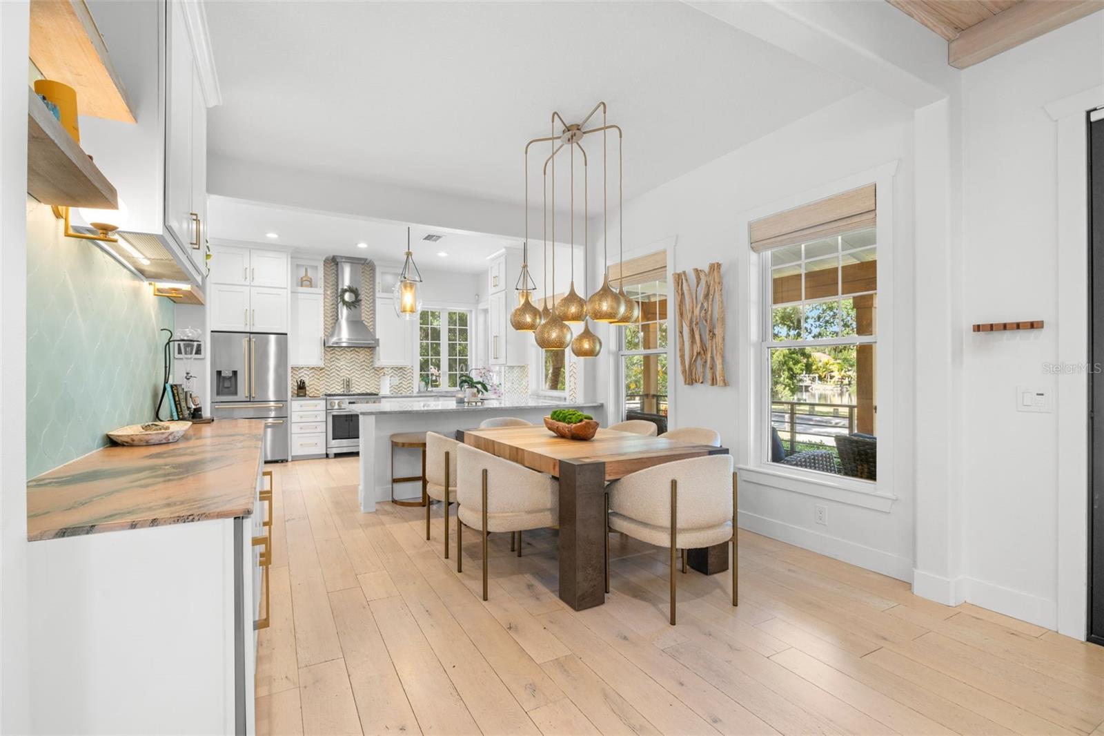 5610 N RIVER SHORE DR, TAMPA, FL, 33603
