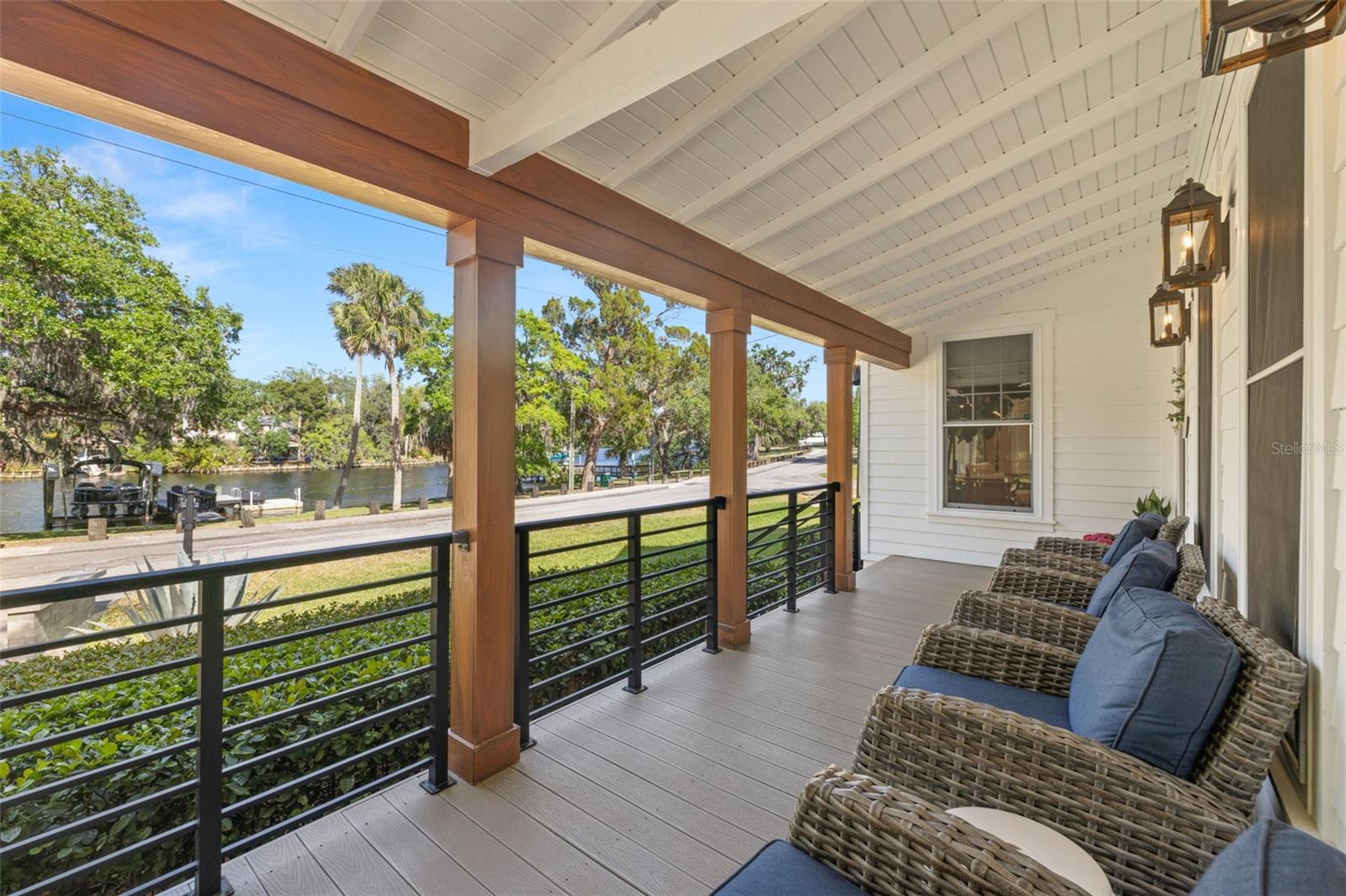 5610 N RIVER SHORE DR, TAMPA, FL, 33603