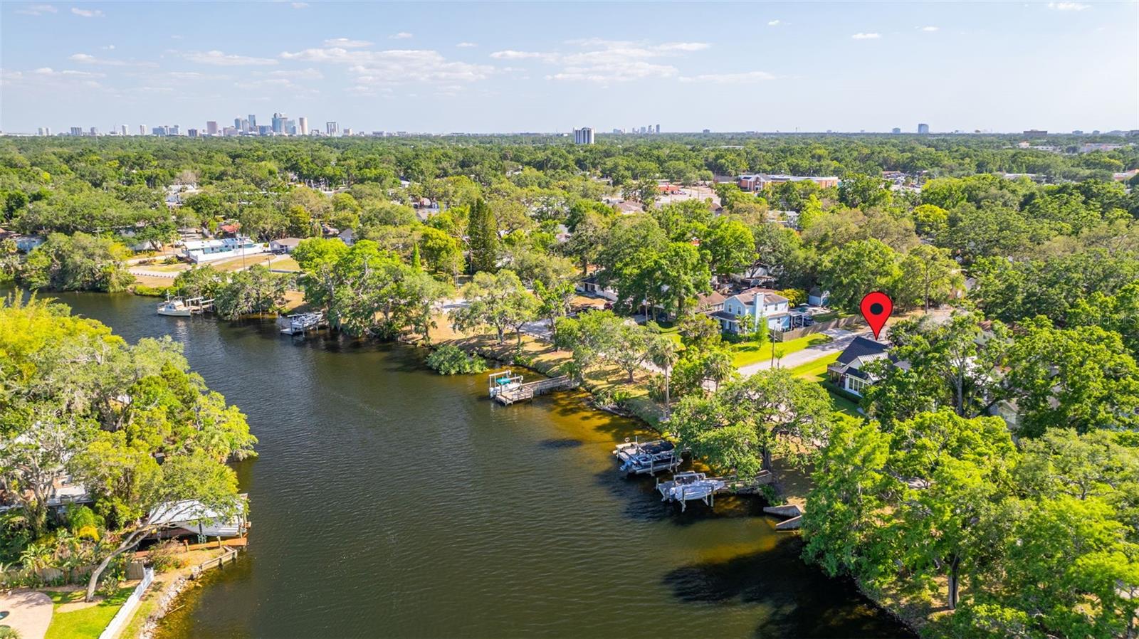 5610 N RIVER SHORE DR, TAMPA, FL, 33603