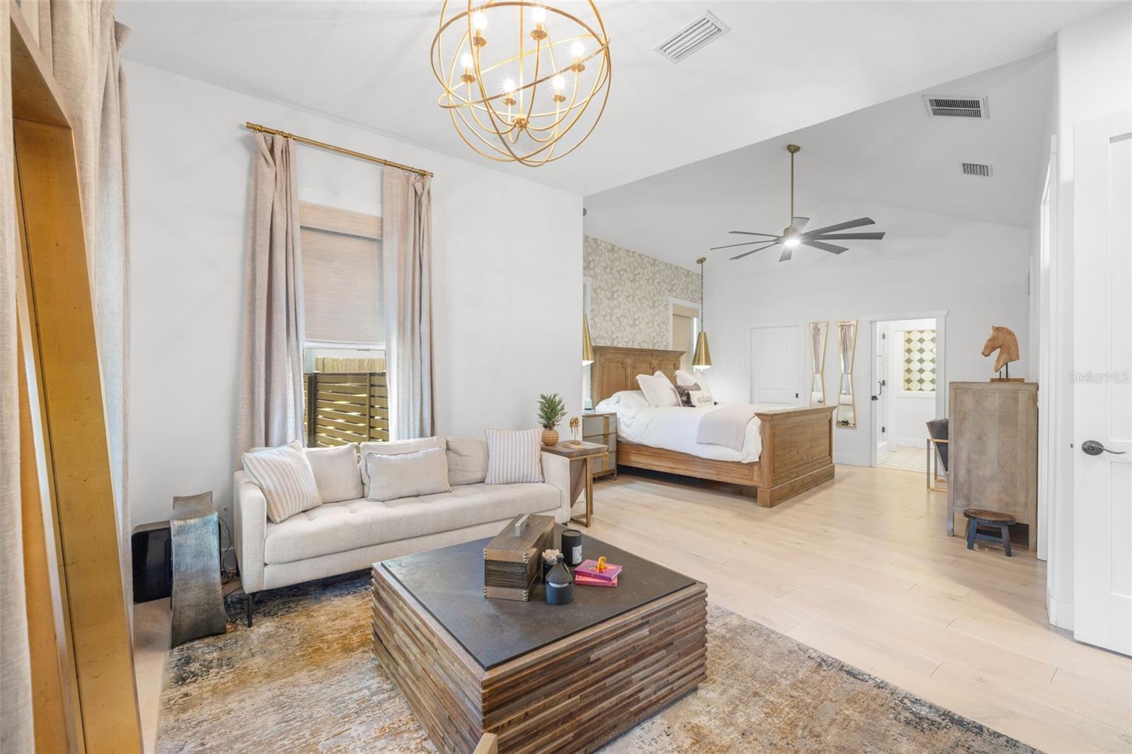 5610 N RIVER SHORE DR, TAMPA, FL, 33603