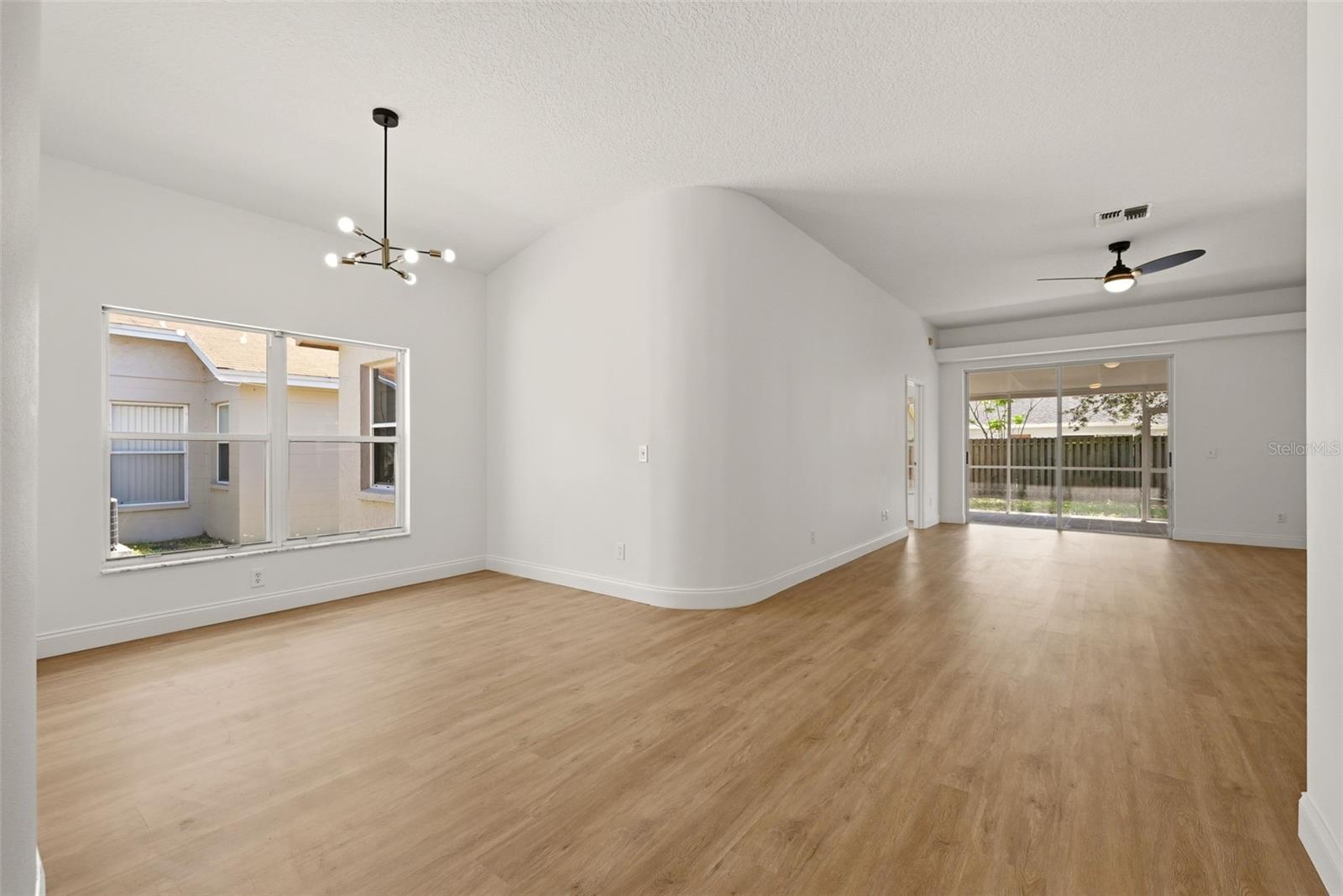 1653 PORTSMOUTH LAKE DR, BRANDON, FL, 33511