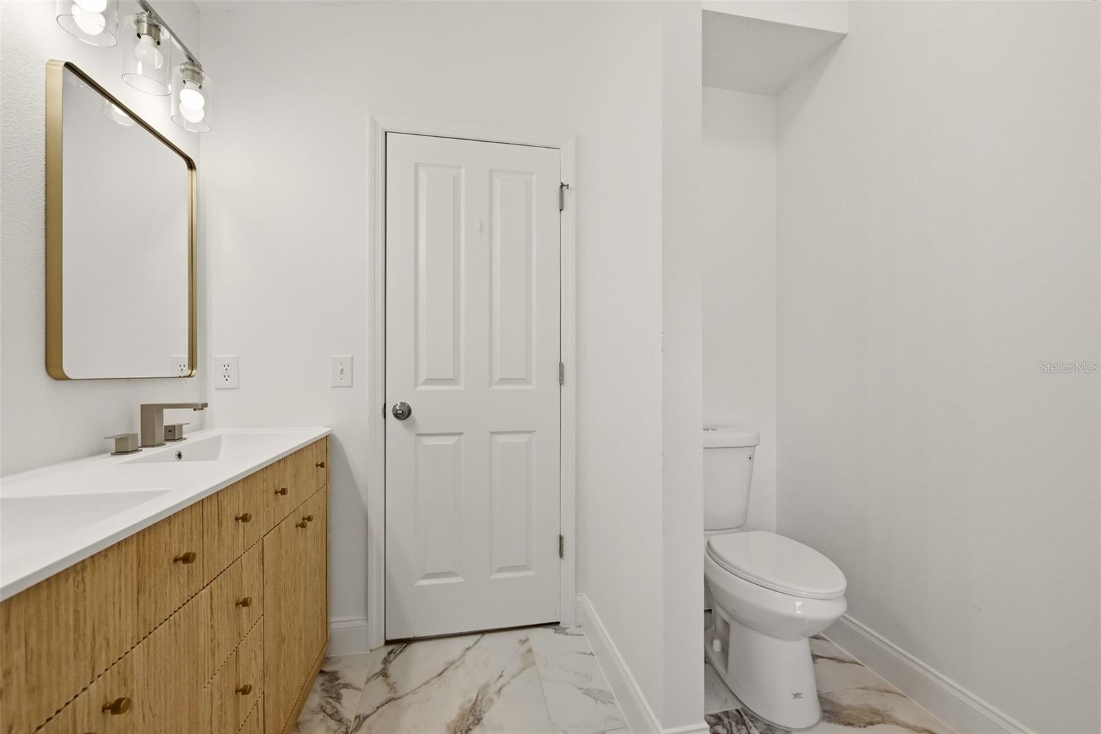 1653 PORTSMOUTH LAKE DR, BRANDON, FL, 33511