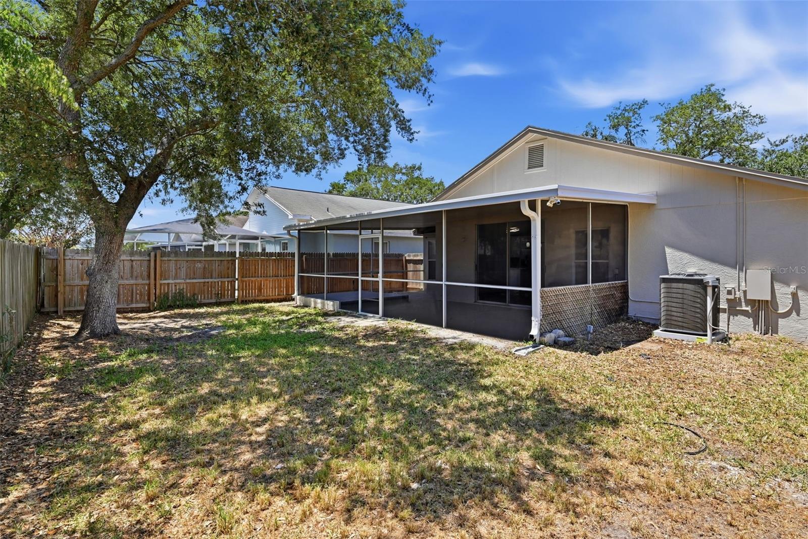 1653 PORTSMOUTH LAKE DR, BRANDON, FL, 33511