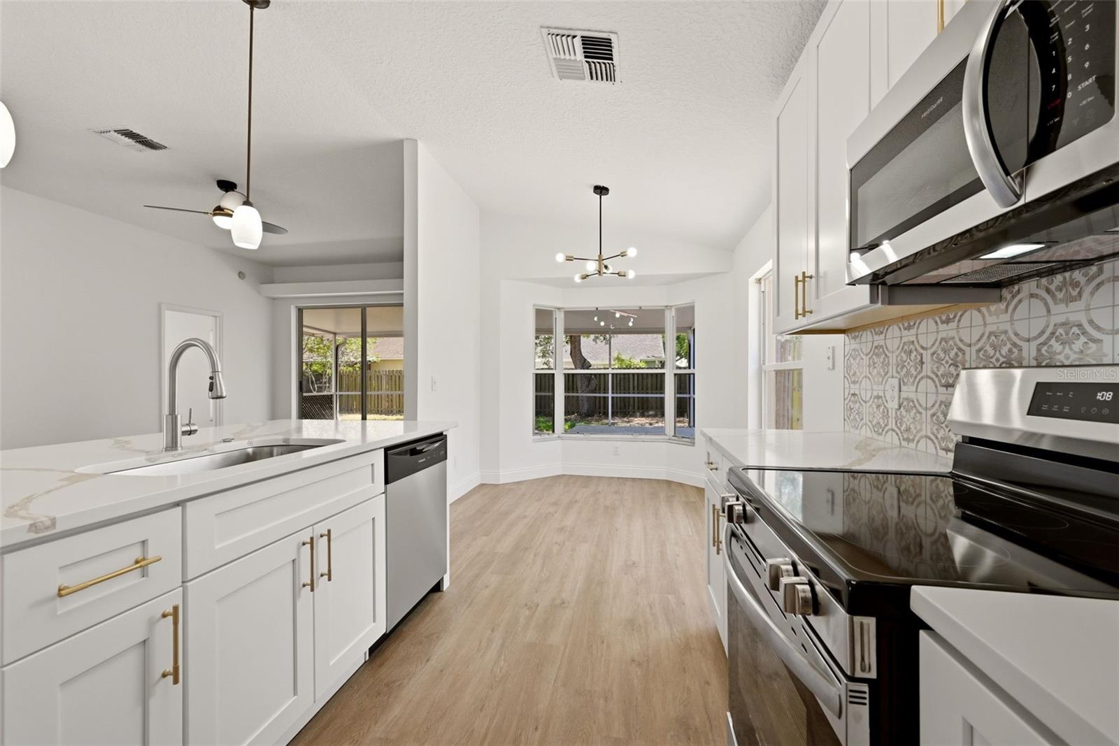 1653 PORTSMOUTH LAKE DR, BRANDON, FL, 33511