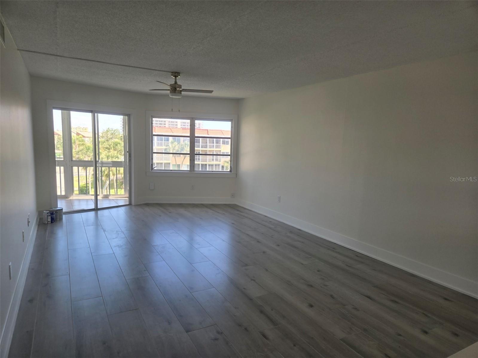 1300 N PORTOFINO DR #406, SARASOTA, FL, 34242