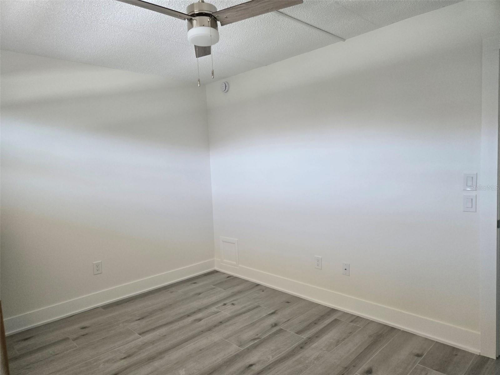 1300 N PORTOFINO DR #406, SARASOTA, FL, 34242