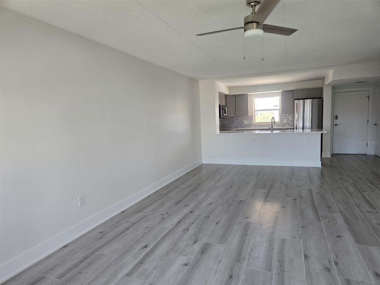 1300 N PORTOFINO DR #406, SARASOTA, FL, 34242