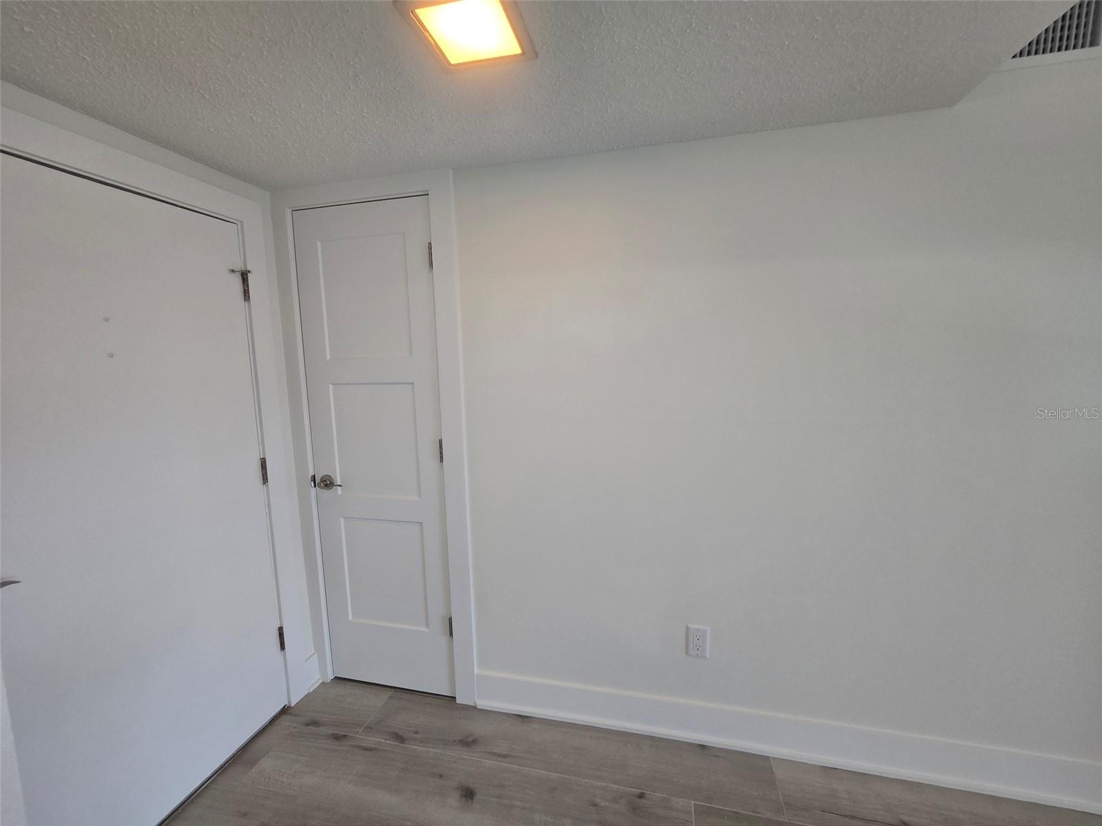 1300 N PORTOFINO DR #406, SARASOTA, FL, 34242