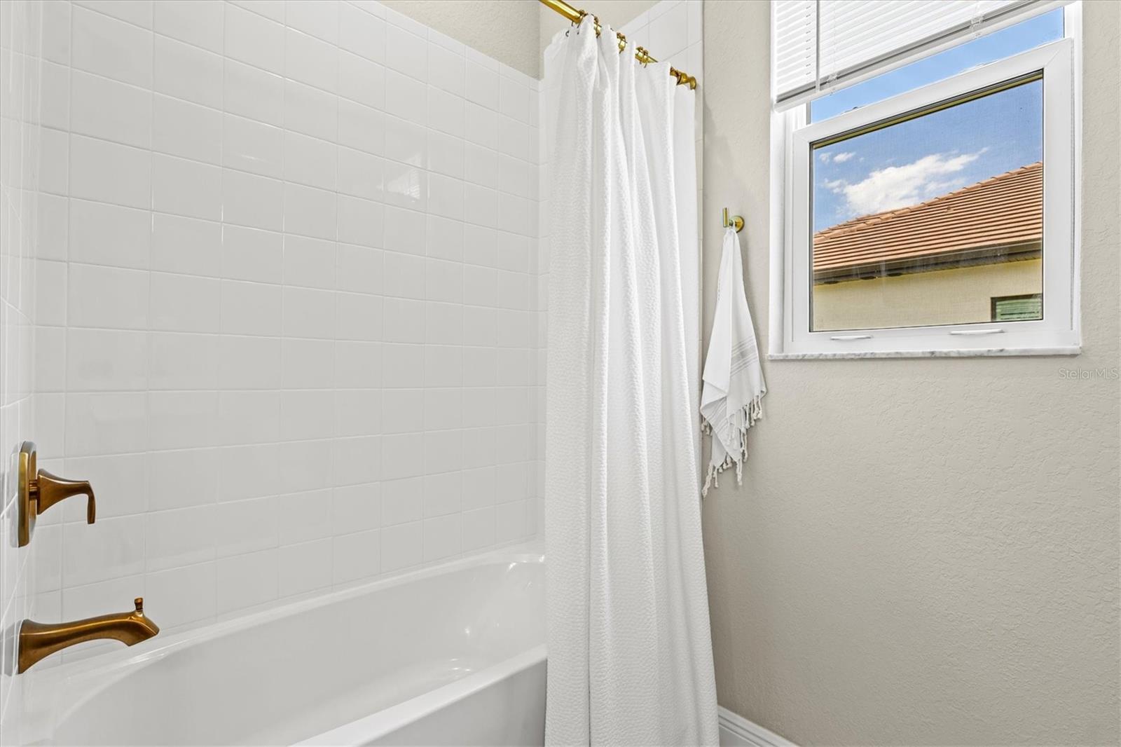 1154 KINGS WAY DR, NOKOMIS, FL, 34275